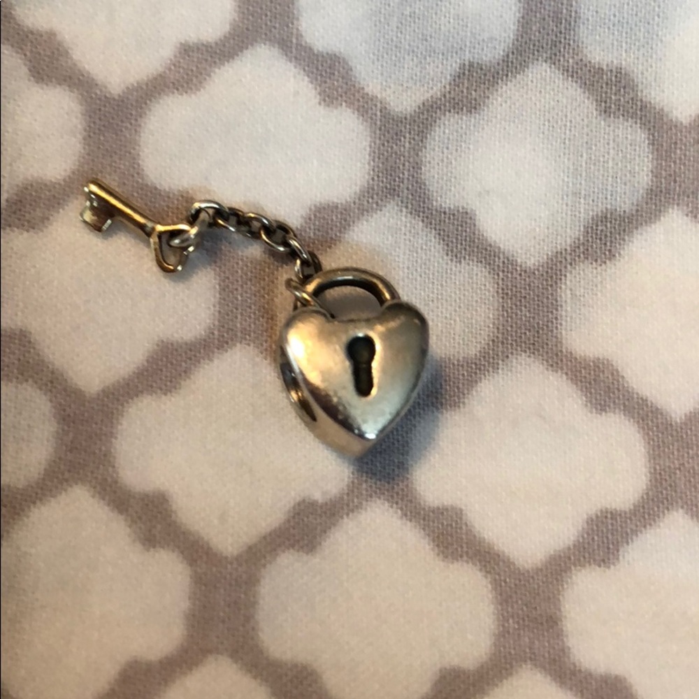 Pandora lock